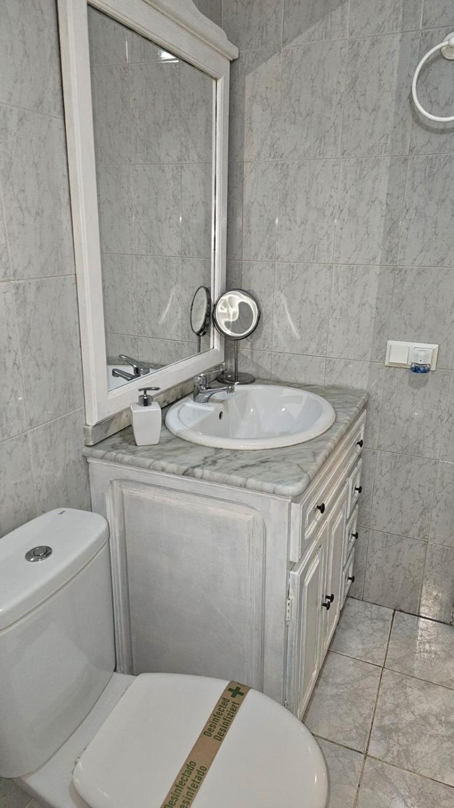 Ideal Holiday Apartment One Bedroom City Center มาลากา ภายนอก รูปภาพ