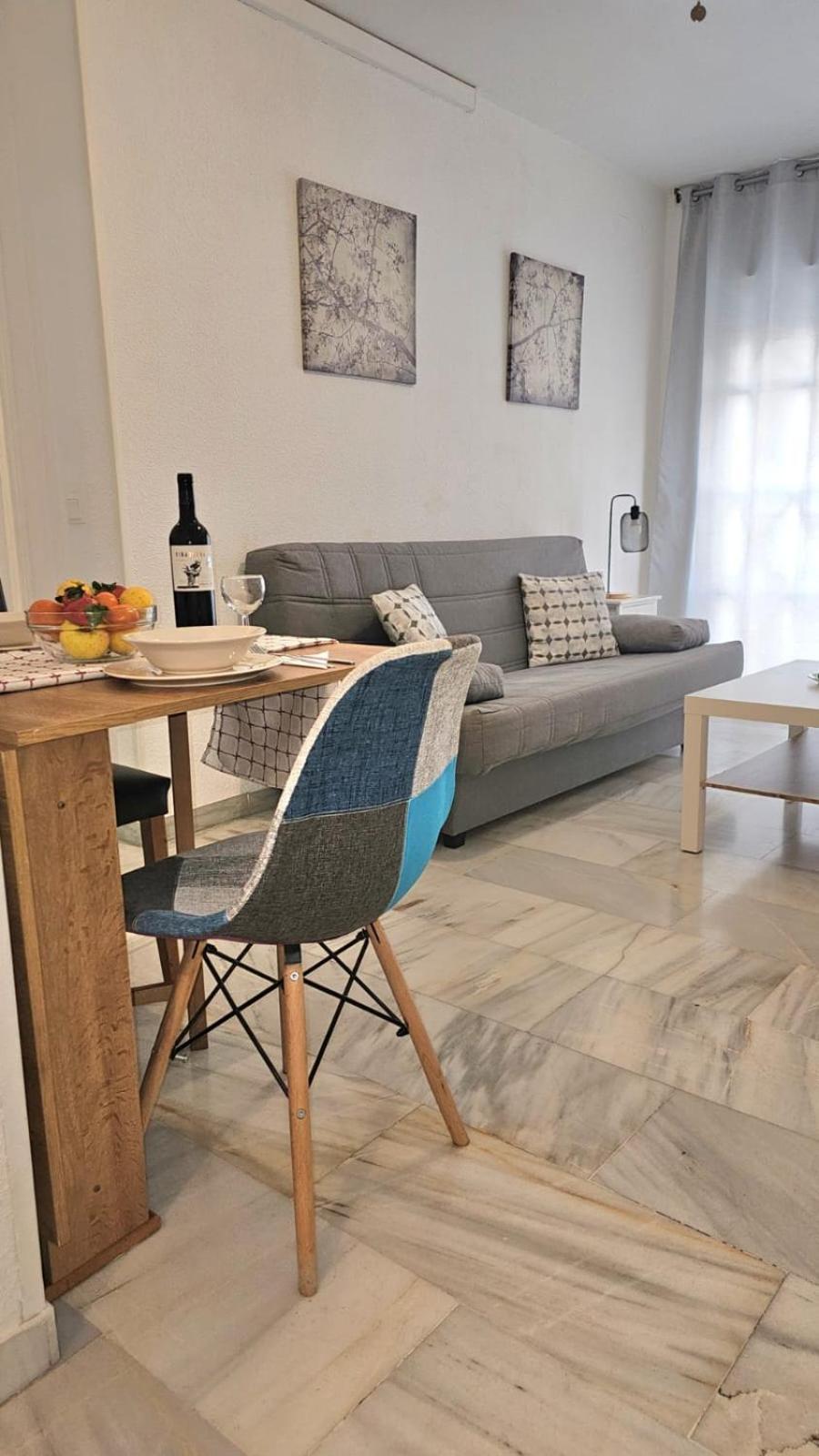 Ideal Holiday Apartment One Bedroom City Center มาลากา ภายนอก รูปภาพ