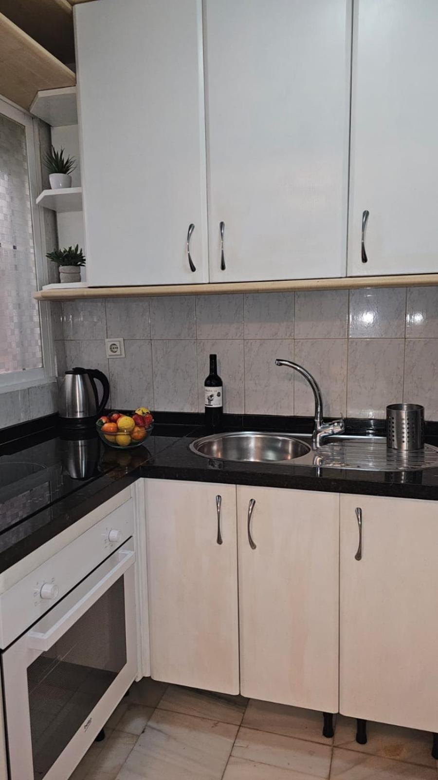 Ideal Holiday Apartment One Bedroom City Center มาลากา ภายนอก รูปภาพ