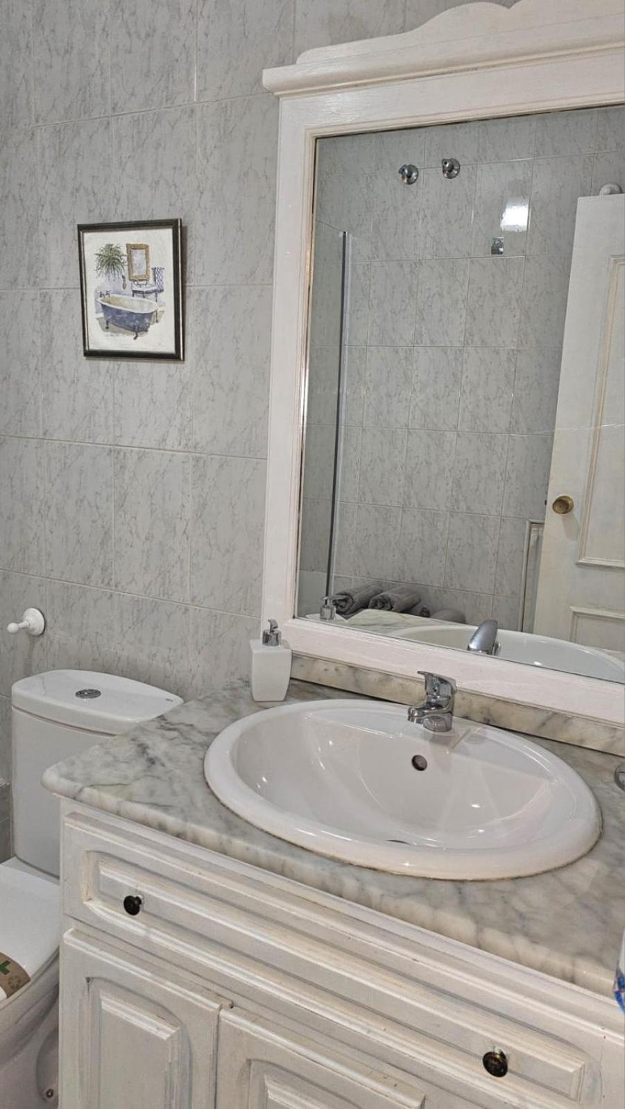 Ideal Holiday Apartment One Bedroom City Center มาลากา ภายนอก รูปภาพ