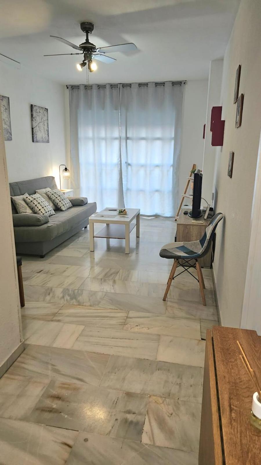 Ideal Holiday Apartment One Bedroom City Center มาลากา ภายนอก รูปภาพ