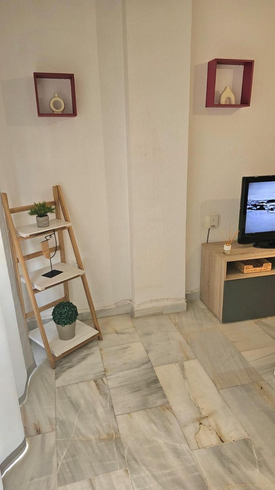 Ideal Holiday Apartment City Center มาลากา ภายนอก รูปภาพ